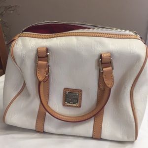 Small speedy Dooney &Bourke bag